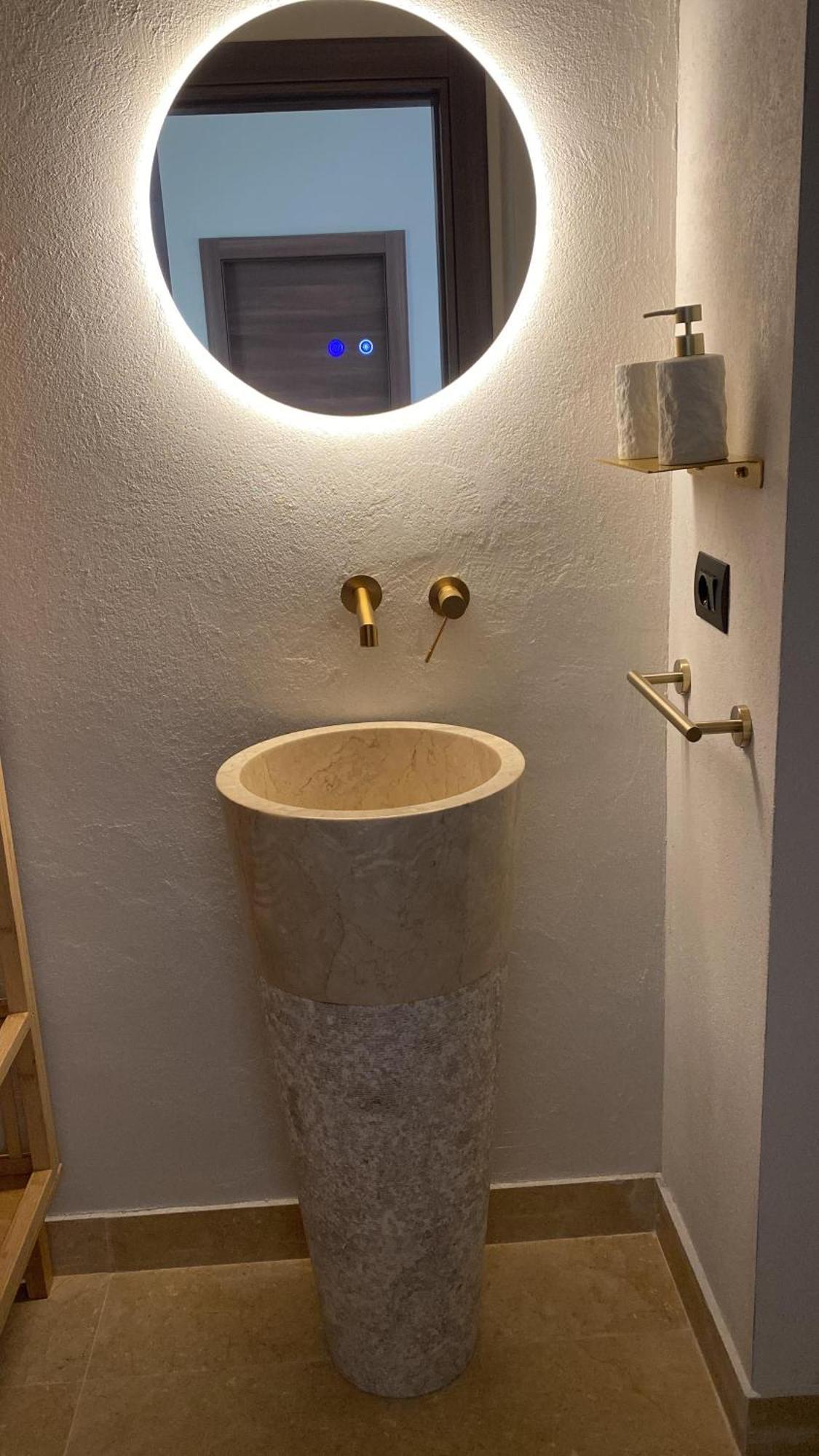 Taga Suites CTA Exteriör bild